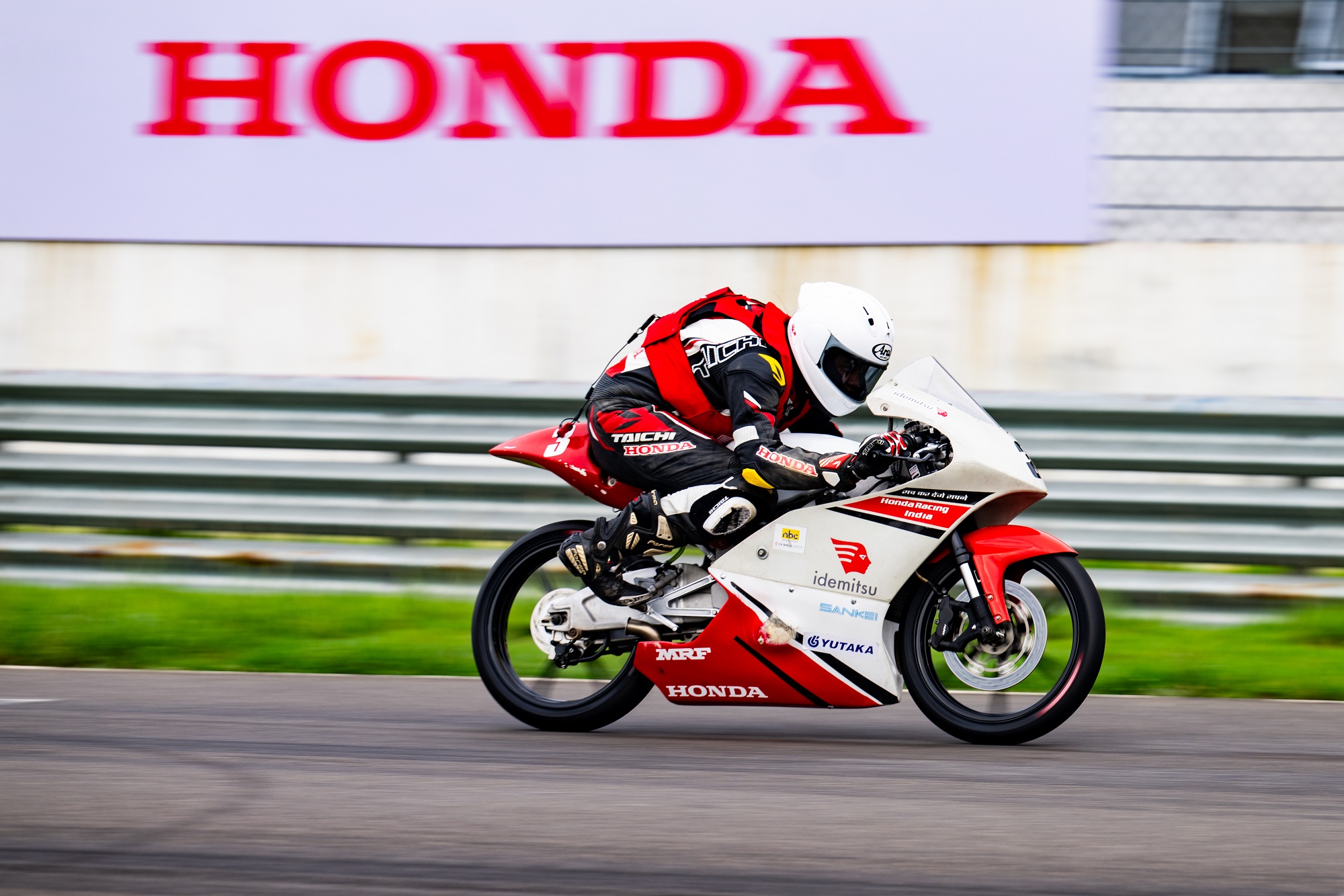 Honda-Racing-India-gears-up-for-Round-2-of-2024-IDEMITSU-Honda-India-Talent-Cup-NSF250R