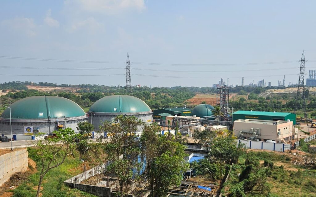 Kerala CM Inaugurates BPCL Compressed Biogas Plant in Kochi